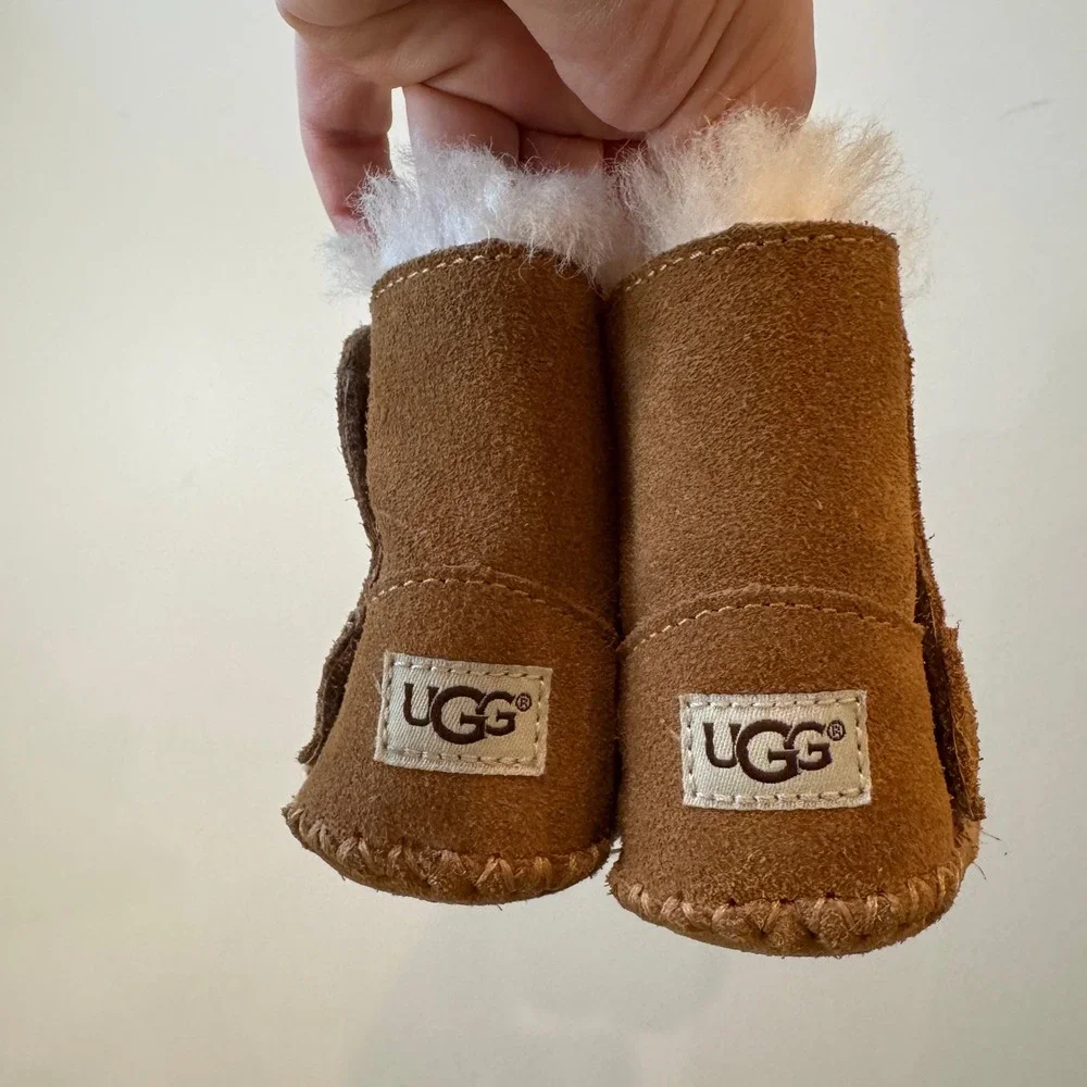 UGG Jesse Chestnut Suede Sheepskin Infant Booties 1005198I Size 0/1